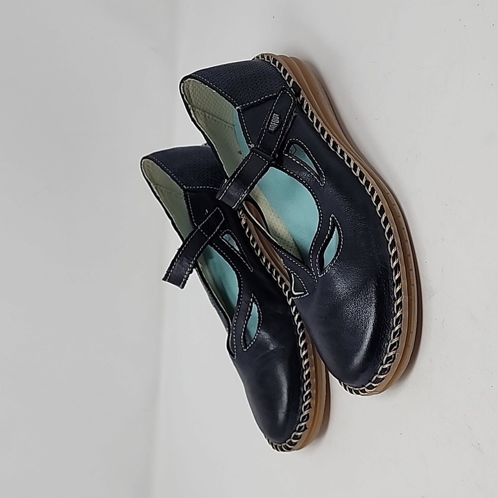 On Foot Blue Leather Mary Jane Flats Marino Size 7